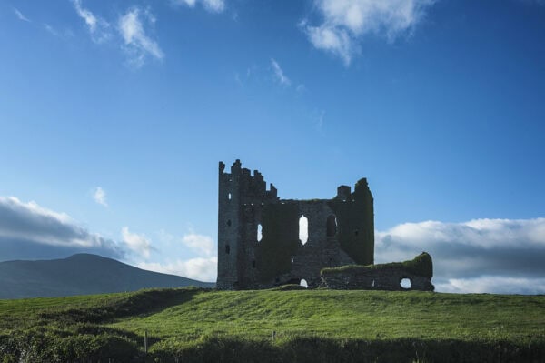 Ballycarbery Castle