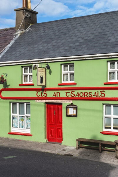 Pub in Ballyferriter