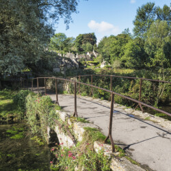 Bridge over River Coln in Bibury, Cotswolds, England Bibury