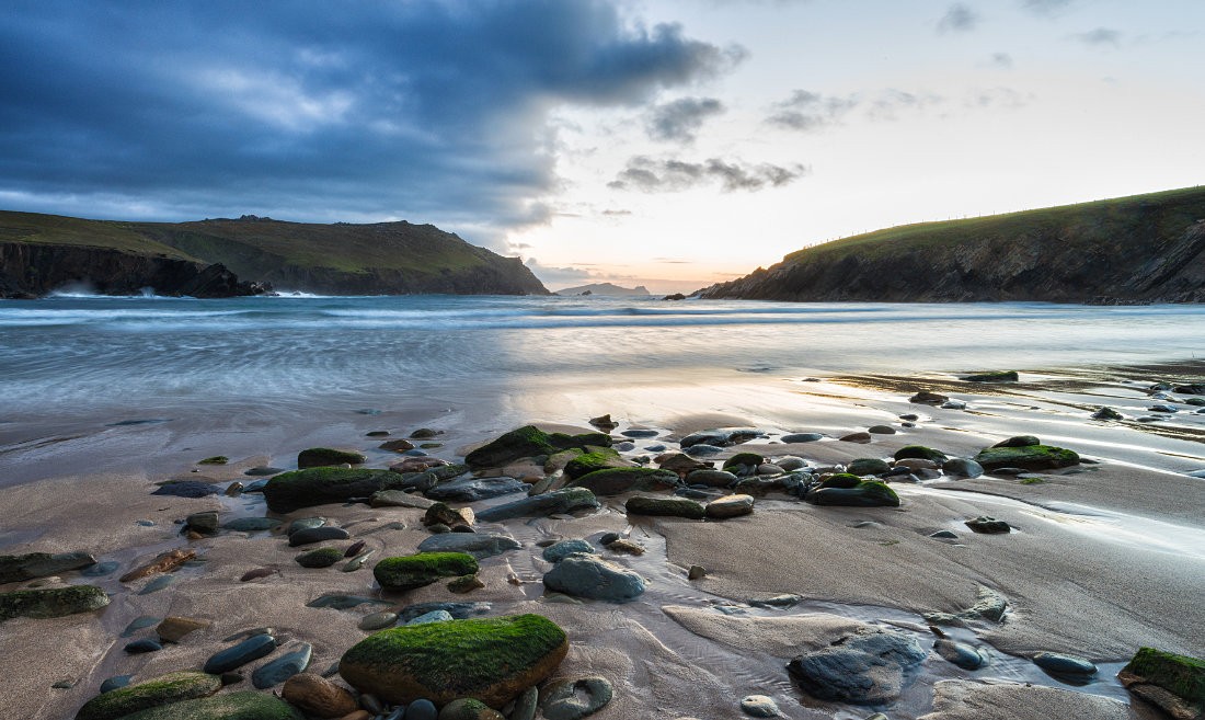 Clogher Strand auf der Dingle Halbinsel, Co. Kerry, Irland