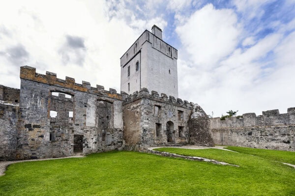 Doe Castle