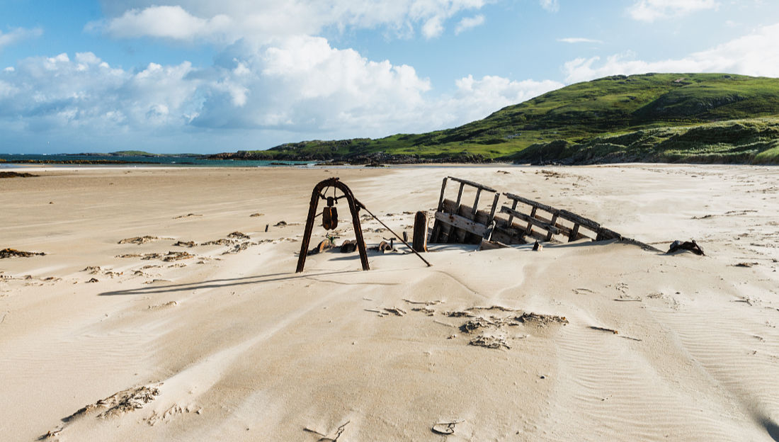 Wrack am Donaghmore Strand auf der Fanad Halbinsel, Co. Donegal, Irland