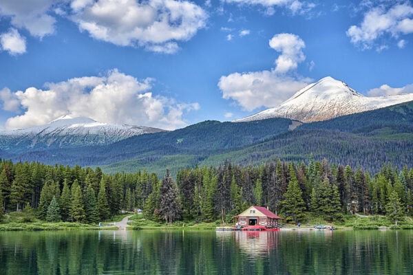 Maligne Lake