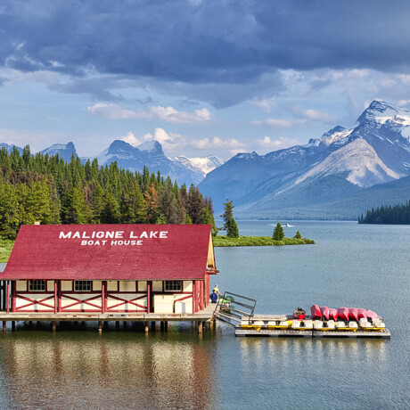 Maligne Lake