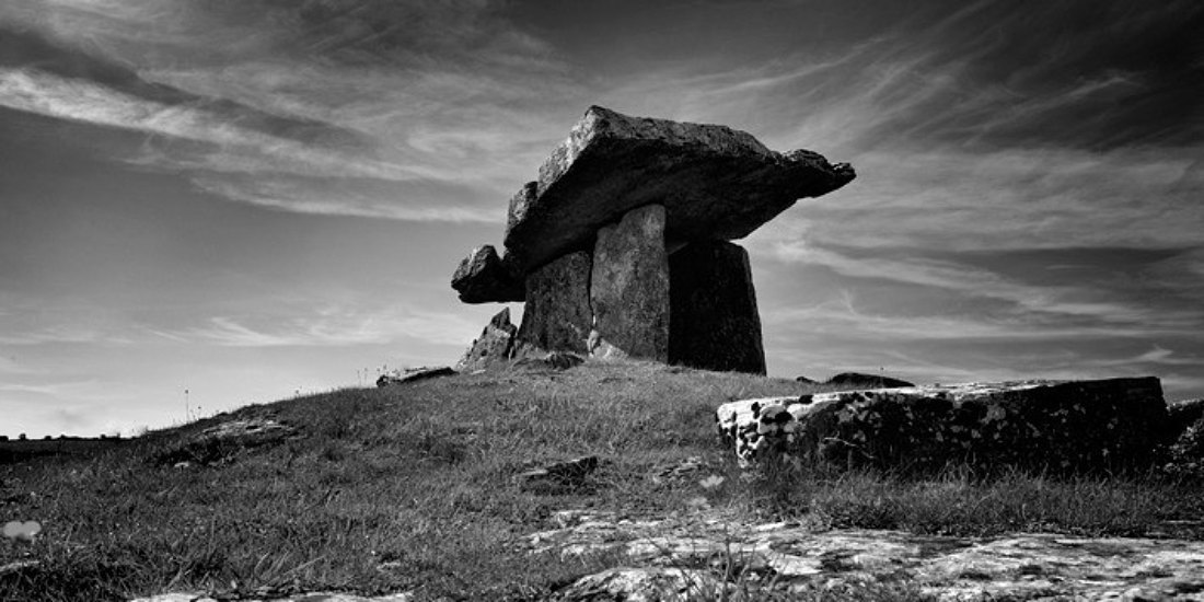 Poulnabrone Dolmen S/W