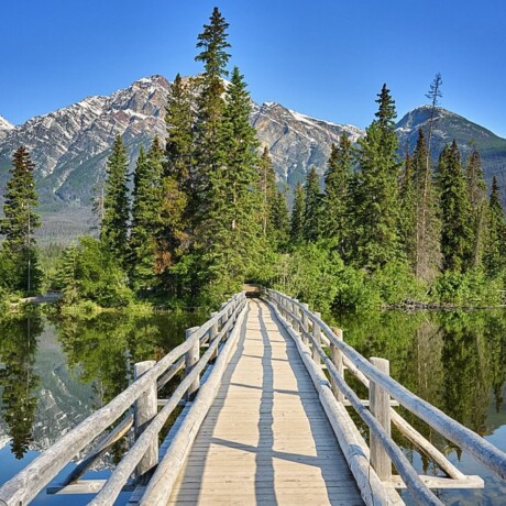 Pyramid Island