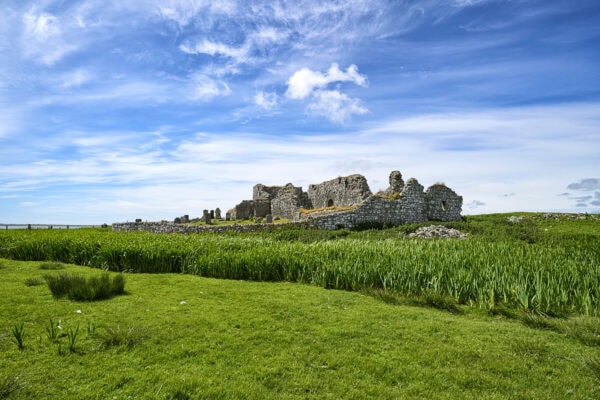 Teampull na Trionaid